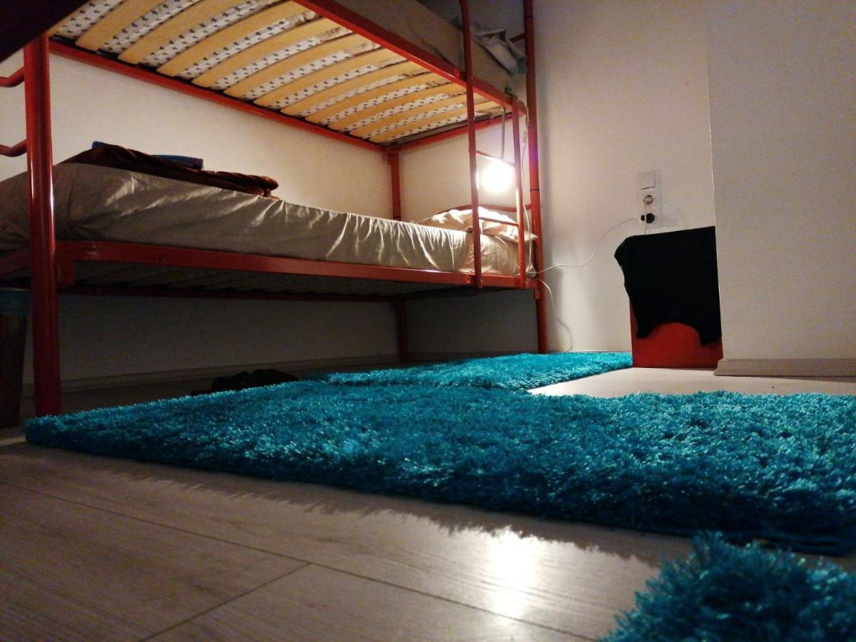 Lamis Hostel Будапеща Екстериор снимка