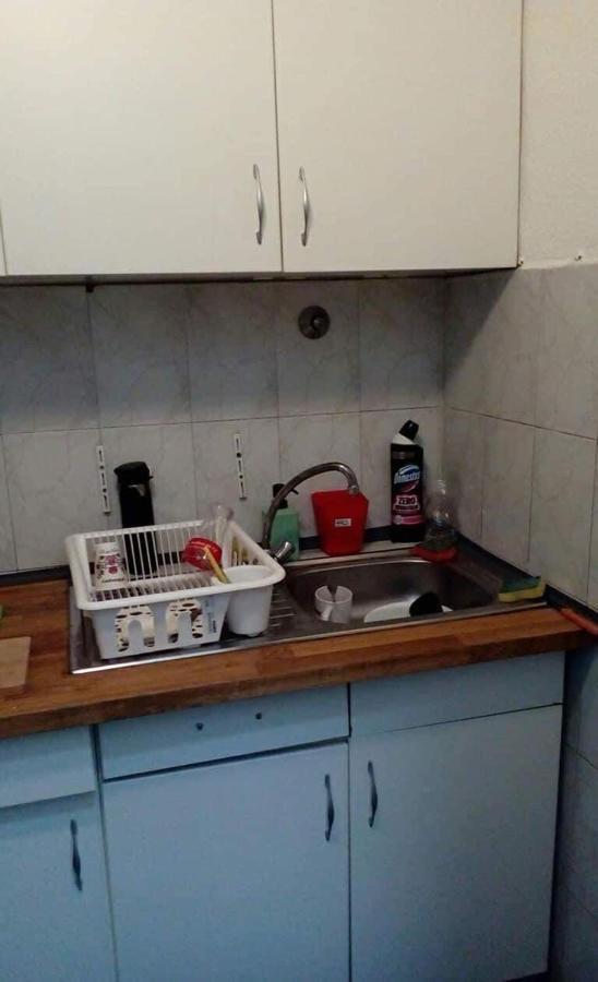 Lamis Hostel Будапеща Екстериор снимка