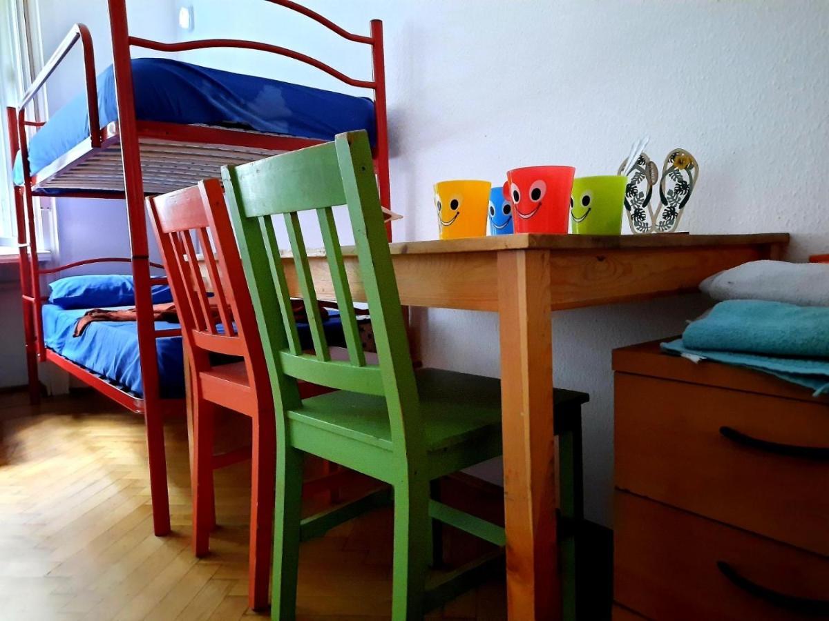 Lamis Hostel Будапеща Екстериор снимка